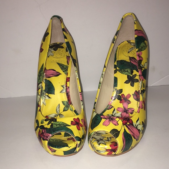 Guess spring look - Picture 2 of 4